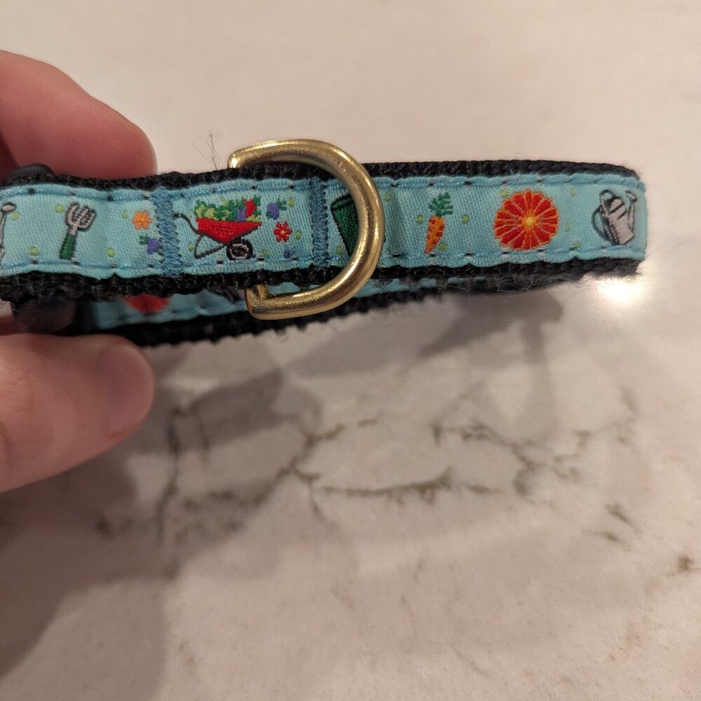 Up Country Dog Collar - Size XS - Gardening